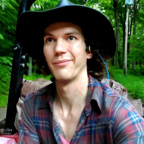 Meet your Posher, Rylan - Picture 1 of 8